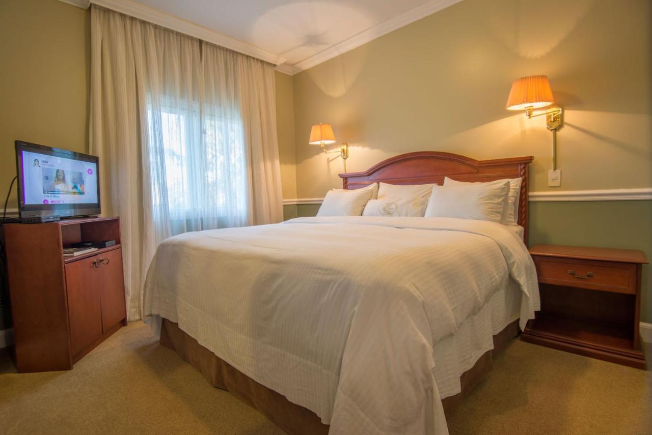 Hotel Villa Morra Suites Асунсьйон Екстер'єр фото